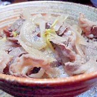 【本格派】イチから手作り薬味を沢山入れた甘辛牛丼